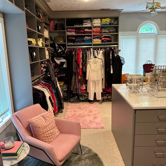 Posher Ambassador II Susan. Top seller. Top rated seller 5 ⭐️ 1 day shipping - Picture 10 of 13